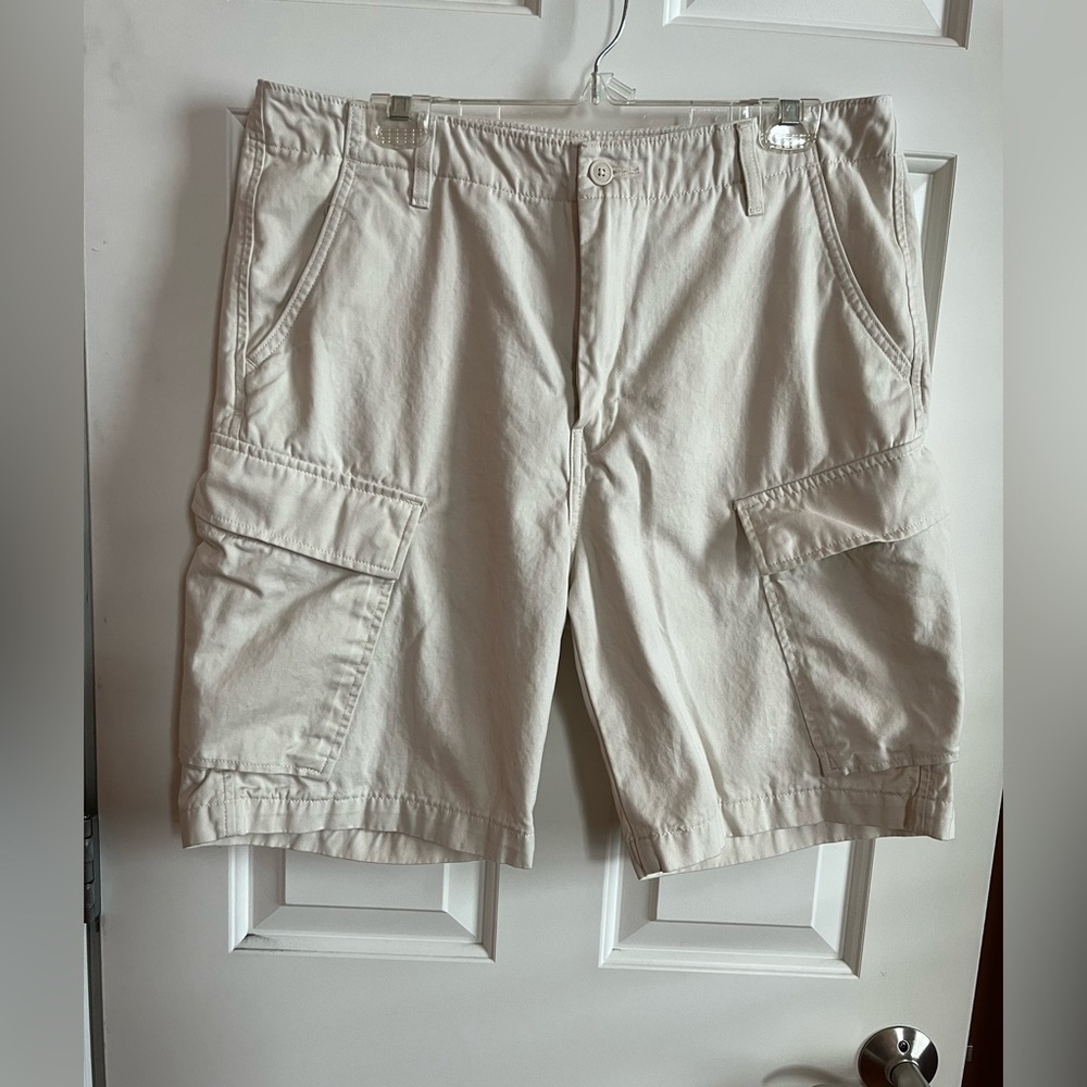 Levi’s cargo shorts